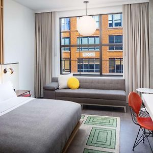 Chambre Accessible aux Personnes à Mobilité Réduite Lit King-Size